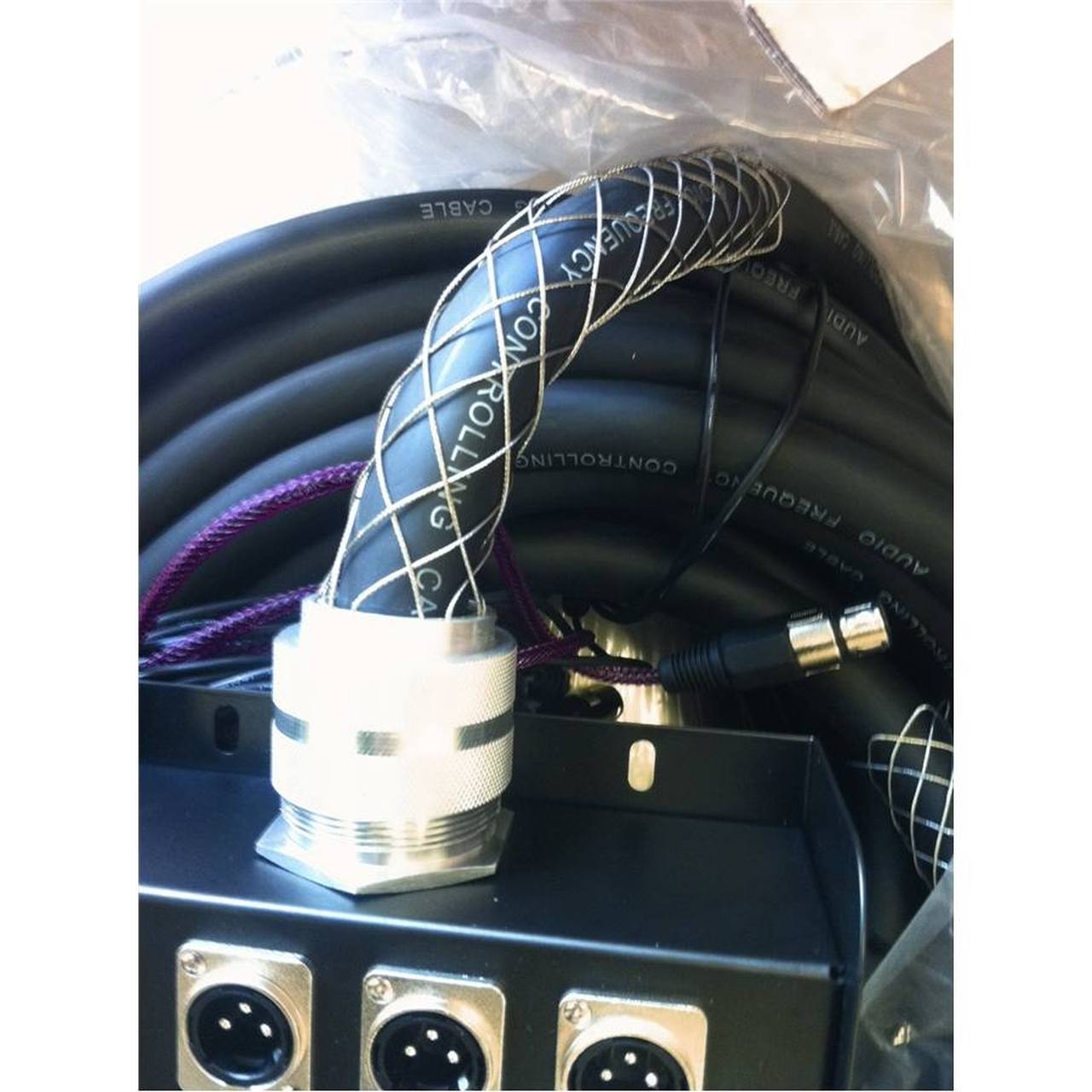 43-quik-lok-box-644-30k-stage-box-24-in-8-out-30-mt-70-00758_1